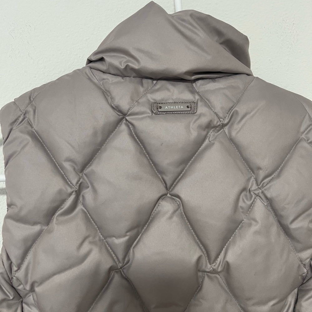 Athleta Gray Taupe Goose Down Quilted Vest - Picture 5 of 15